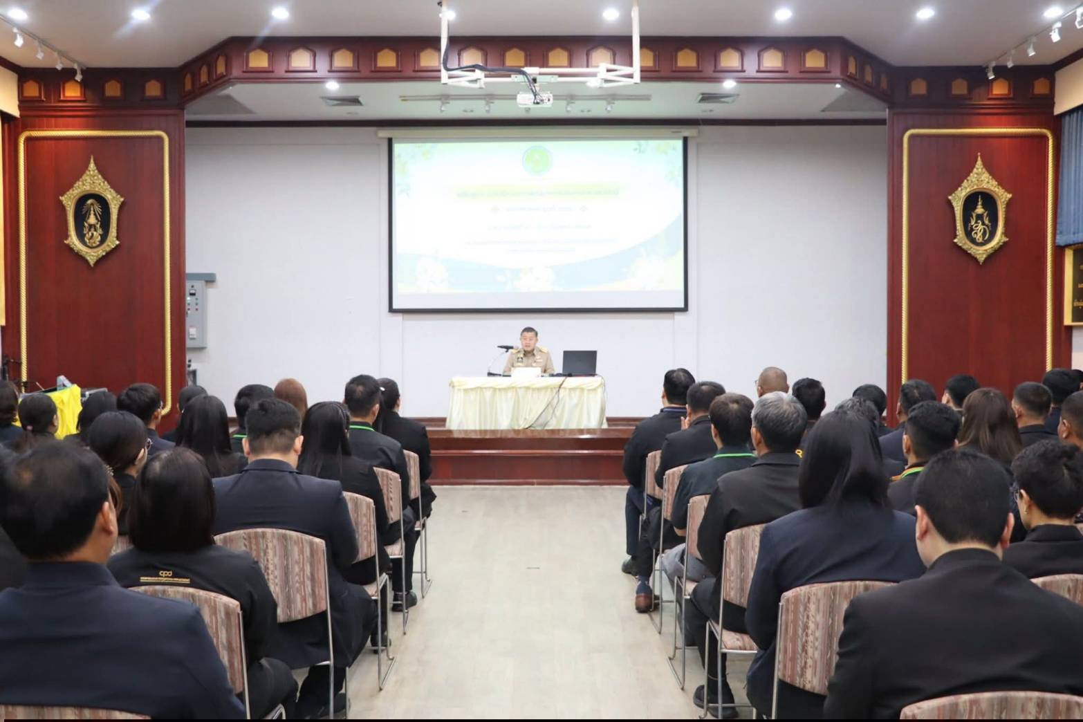 title - ปลัดกระทรวงเกษตรและสหกรณ์ เป็นประธานในพิธีเปิดการอบรม หลักสูตร นักบริหารการพัฒนาการเกษตรและสหกรณ์ ระดับกลาง รุ่นที่ 118 ณ หอประชุมหม่อมราชวงศ์หญิงรสลิน คัดณางค์ ศูนย์ส่งเสริมและพัฒนาอาชีพเสริมนอกภาคการเกษตร